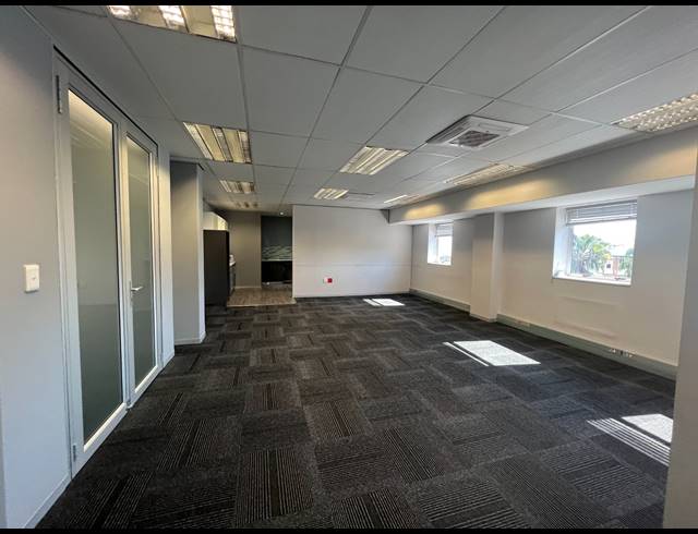 312M² OFFICE TO LET IN ROSEBANK